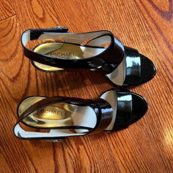 MICHAEL By Michael Kors Heels - Picture 2 of 4